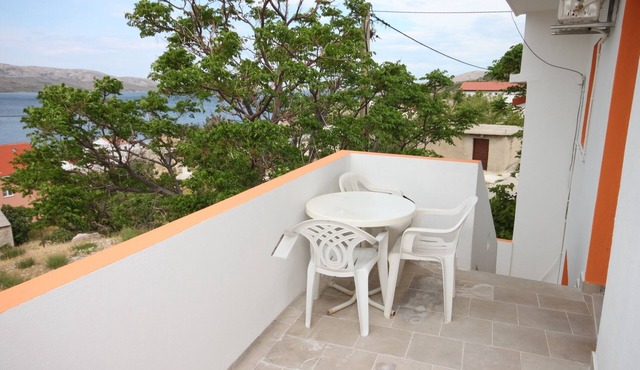 One bedroom apartment with terrace and sea view Metajna, Pag (A-6421-a)