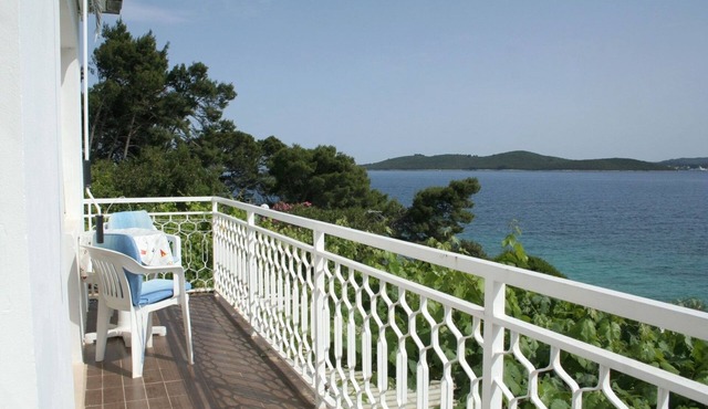 One bedroom apartment near beach Kučište - Perna, Pelješac (A-4544-b)