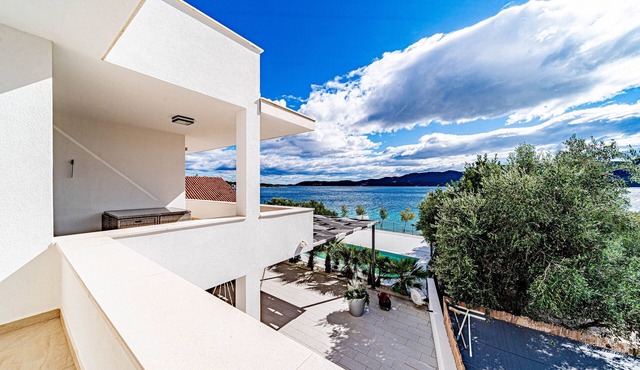 One bedroom apartment near beach Viganj, Pelješac (A-24663-b)