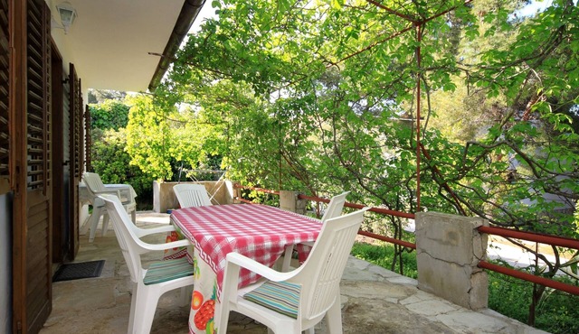 One bedroom apartment near beach Mudri Dolac (Hvar) (A-118-b)