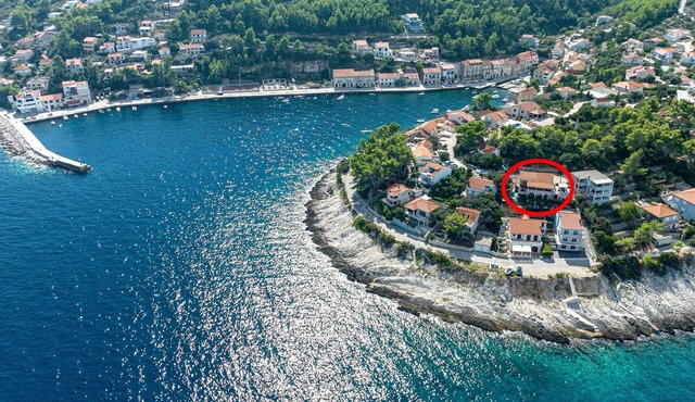 One bedroom apartment near beach Prigradica, Korčula (A-627-b)