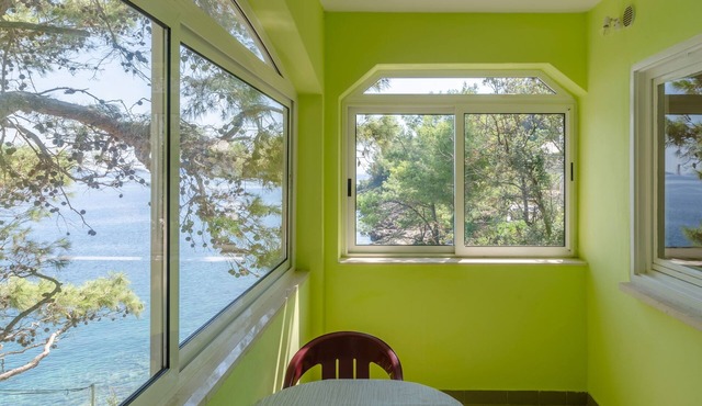 One bedroom apartment near beach Cove Zaglav, Korčula (A-9320-a)