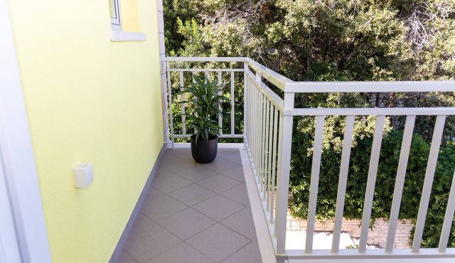 One bedroom apartment near beach Prigradica, Korčula (A-544-b)