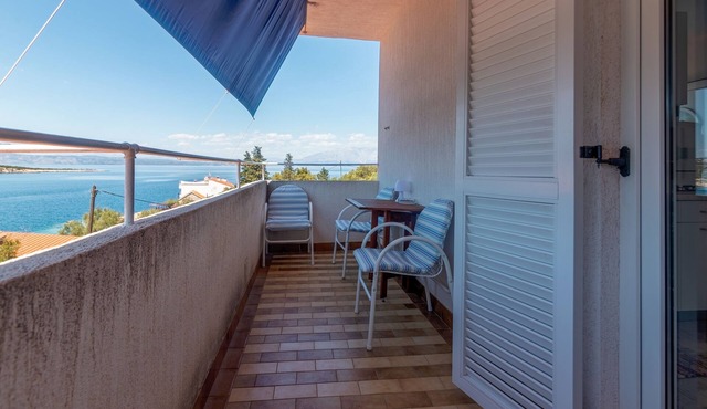 One bedroom apartment near beach Cove Pokrivenik, Hvar (A-4604-d)