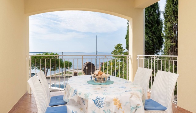 One bedroom apartment near beach Mandre (Pag) (A-4092-a)