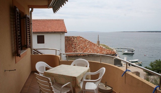 One bedroom apartment near beach Mandre (Pag) (A-4095-b)