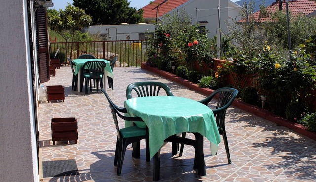 One bedroom apartment near beach Brgulje, Molat (A-6243-b)