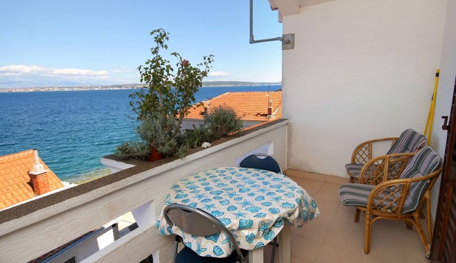 One bedroom apartment near beach Kali, Ugljan (A-837-b)