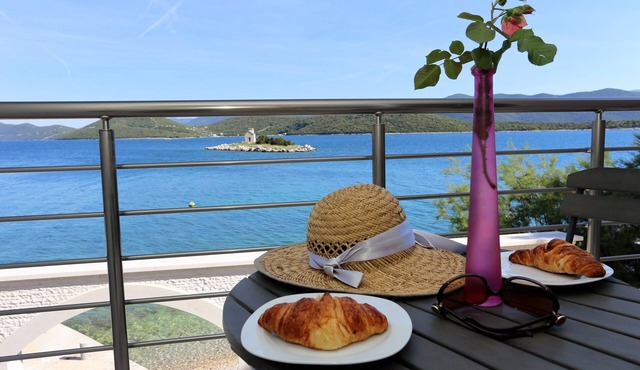 One bedroom apartment near beach Klek, Neretva Delta - Ušće Neretve (A-10031-e)
