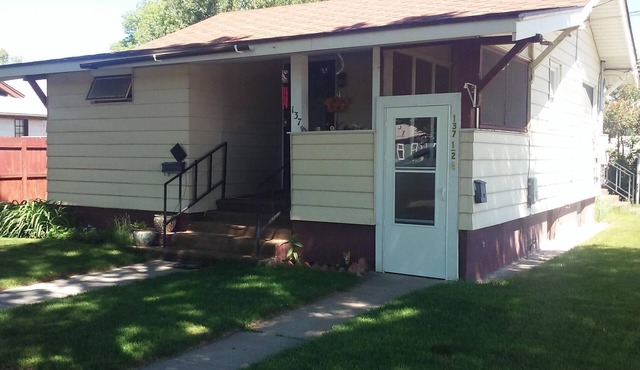 One bedroom apartment, that sleeps up to 2 adults and one child w/a large yard.