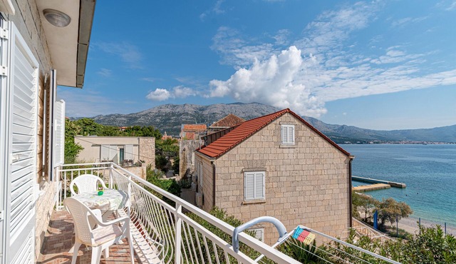 One bedroom apartment with balcony and sea view Korčula (A-10051-b)
