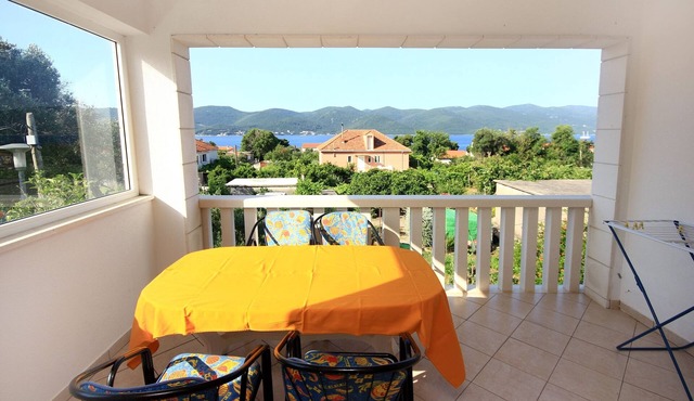 One bedroom apartment with terrace and sea view Viganj, Pelješac (A-10189-a)