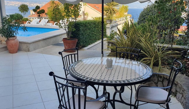 One bedroom apartment with terrace and sea view Lovran, Opatija (A-14178-a)