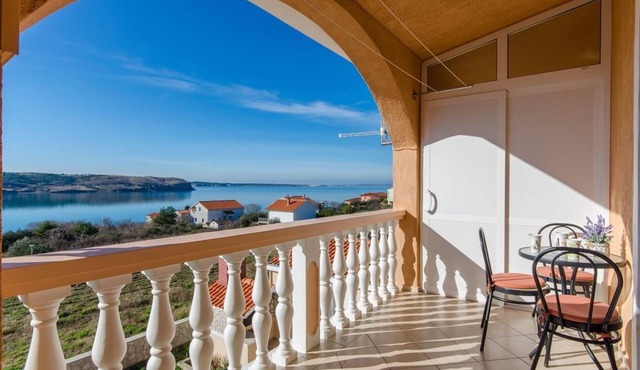 One bedroom apartment with balcony and sea view Rtina - Miočići, Zadar (A-13072-a)