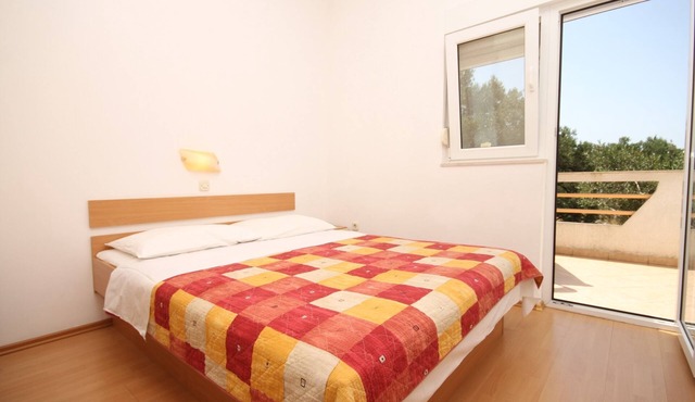 One bedroom apartment with terrace Božava, Dugi otok (A-8123-a)