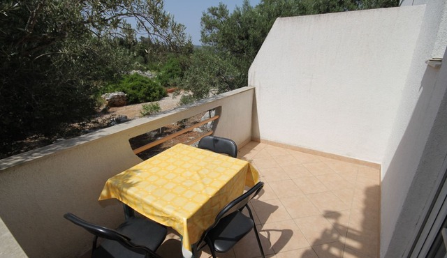 One bedroom apartment with terrace Božava, Dugi otok (A-8123-b)