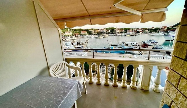 One bedroom apartment with terrace and sea view Jezera, Murter (A-5123-b)