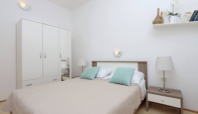 One bedroom apartment with terrace Kornić (Krk) (A-415-a)