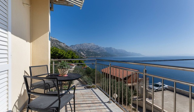 One bedroom apartment with balcony and sea view Marušići, Omiš (A-1131-b)