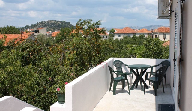 One bedroom apartment with terrace Murter (A-5089-a)