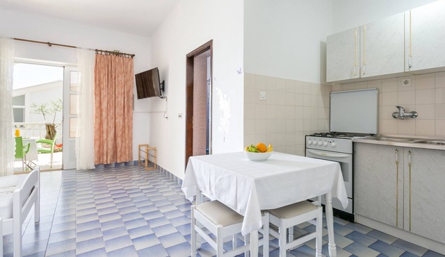 One bedroom apartment with terrace and sea view Podaca, Makarska (A-6736-a)