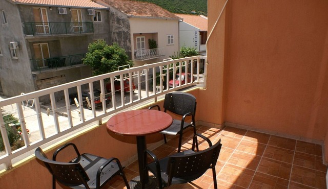 One bedroom apartment with terrace Trpanj, Pelješac (A-3162-b)