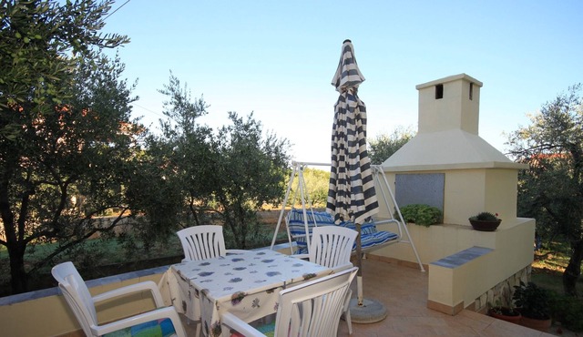 One bedroom apartment with terrace Ugljan (A-348-b)