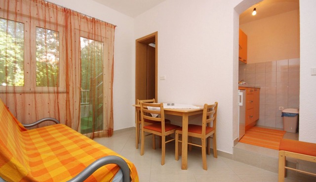 One bedroom apartment with terrace Vodice (A-2995-d)