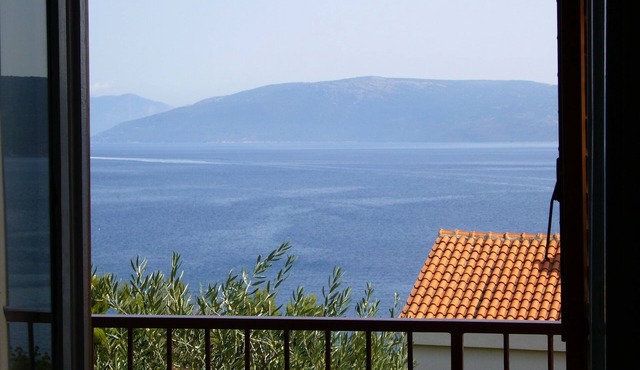 One bedroom apartment with balcony and sea view Valun, Cres (A-386-b)