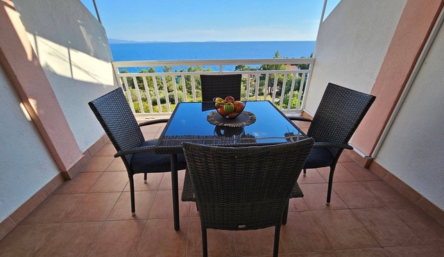 One bedroom apartment with balcony and sea view Ivan Dolac, Hvar (A-12644-b)