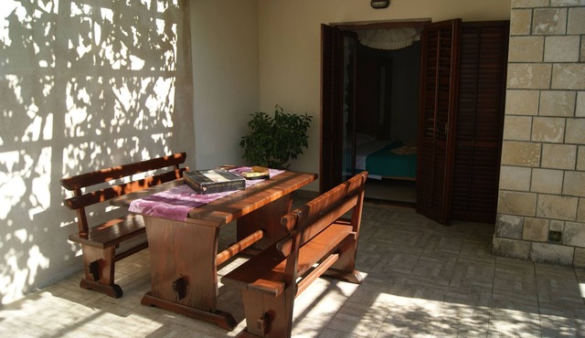 One bedroom apartment with terrace and sea view Zavala, Hvar (A-15357-b)