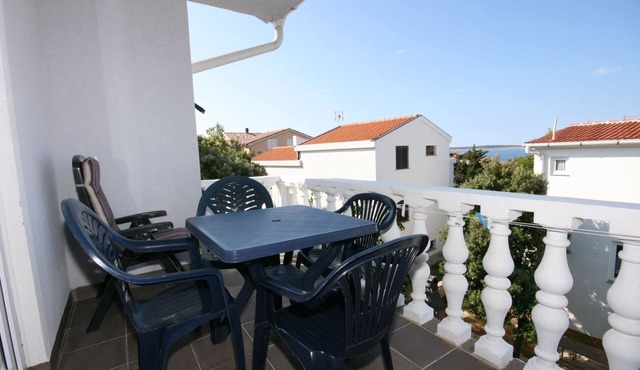 One bedroom apartment with terrace and sea view Mandre (Pag) (A-6405-b)