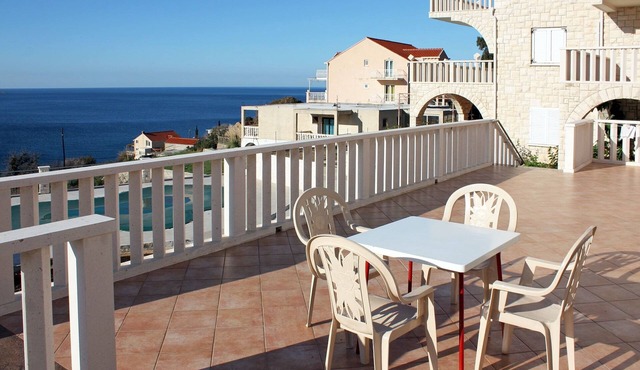 One bedroom apartment with terrace and sea view Soline (Dubrovnik) (A-4762-a)