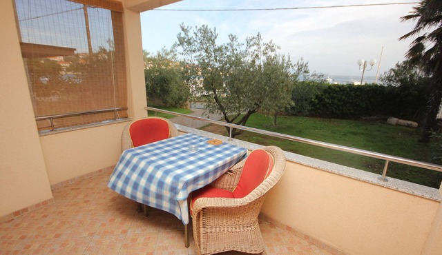 One bedroom apartment with terrace and sea view Preko, Ugljan (A-8315-e)