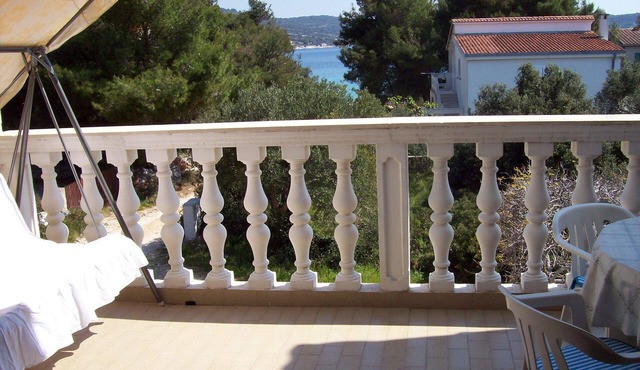One bedroom apartment with balcony and sea view Sevid, Trogir (A-11505-a)