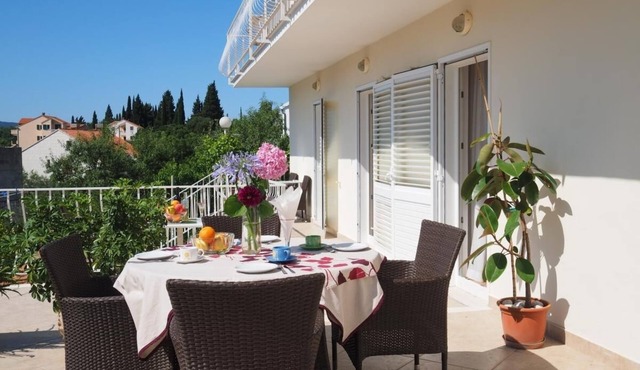 One bedroom apartment with terrace and sea view Slano, Dubrovnik (A-2682-c)