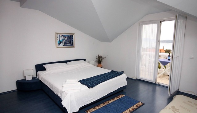 One bedroom apartment with balcony and sea view Slano, Dubrovnik (A-3183-d)