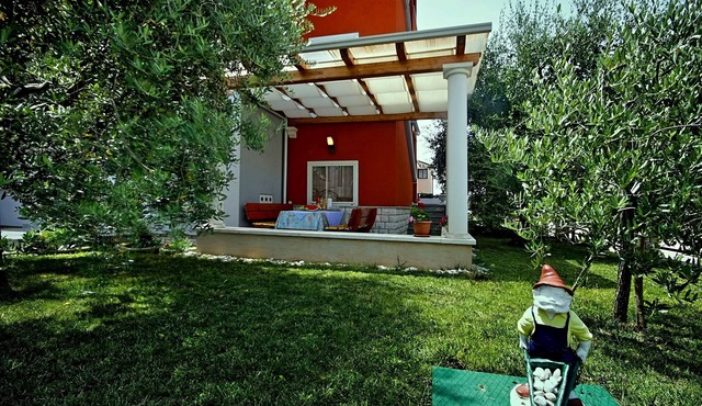 One bedroom apartment with terrace Umag (A-22649-b)