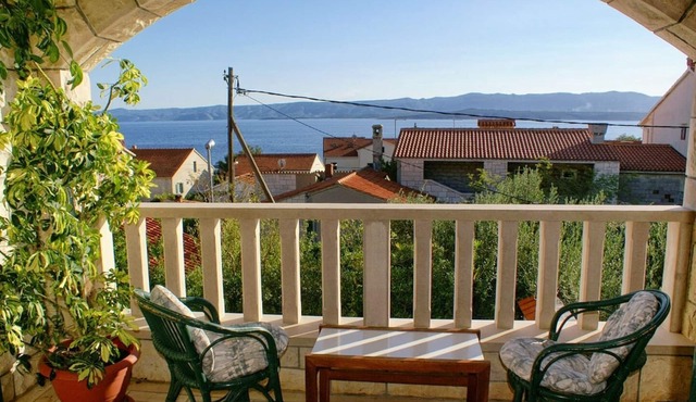 One bedroom apartment with terrace and sea view Bol, Brač (A-2926-a)