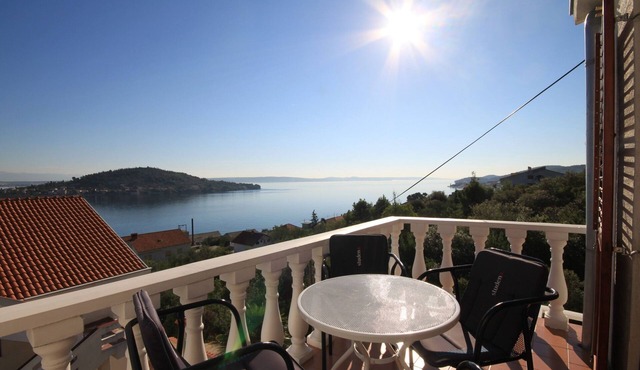 One bedroom apartment with terrace and sea view Kali, Ugljan (A-8202-b)