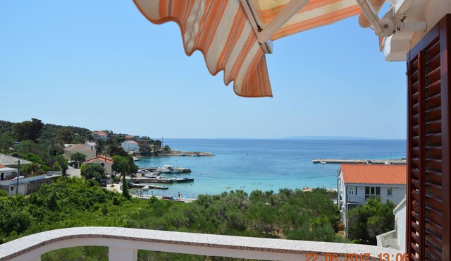 One bedroom apartment with terrace and sea view Jakišnica, Pag (A-4160-c)