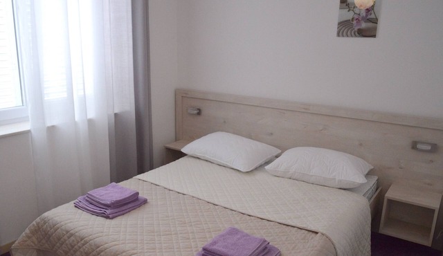 One bedroom apartment with balcony and sea view Jakišnica, Pag (A-4160-e)