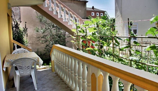 One bedroom apartment with terrace Nin, Zadar (A-6125-c)