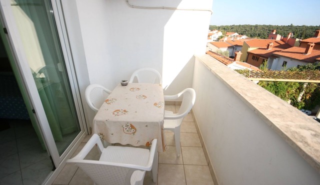 One bedroom apartment with terrace Pula (A-6987-a)