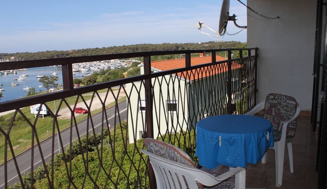 One bedroom apartment with balcony and sea view Pula (A-7681-a)