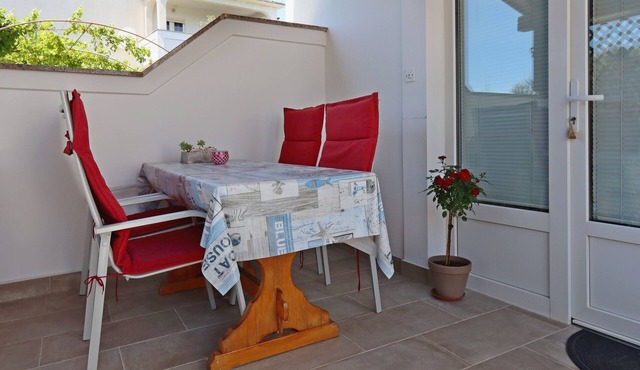 One bedroom apartment with terrace Suha Punta, Rab (A-17239-a)