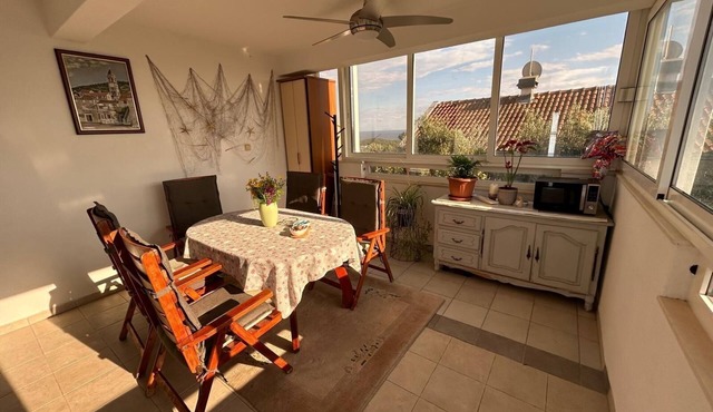 One bedroom apartment with terrace and sea view Rukavac, Vis (A-8897-a)
