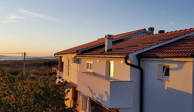 One bedroom apartment with terrace Vrsi, Zadar (A-14211-b)