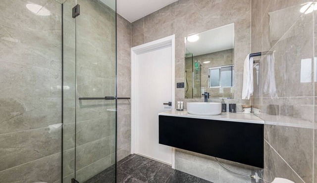 One Bedroom Balcony Apartment at Beachcomber Peregian Beach, 100m from the beach