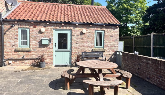 One bedroom barn with free parking